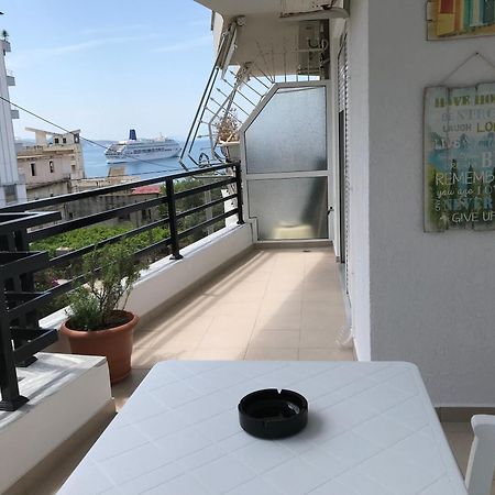 Kosta'S City Apartment Sarande Bagian luar foto