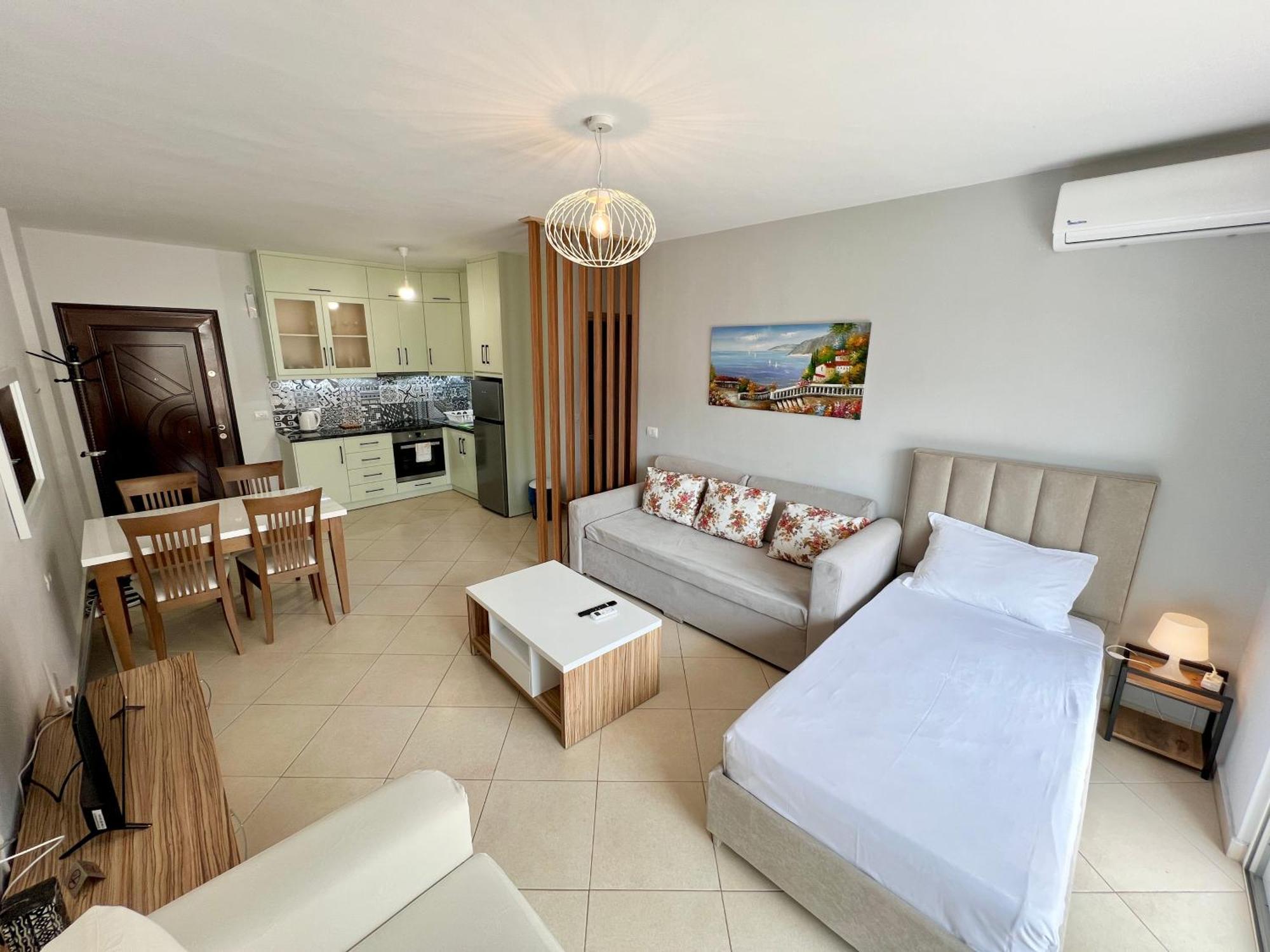 Kosta'S City Apartment Sarande Bagian luar foto